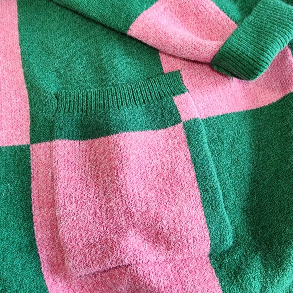 🫧🧹 WICKED Theme Pink & Green Checkered Cardigan 1X/2X - Picture 4 of 13